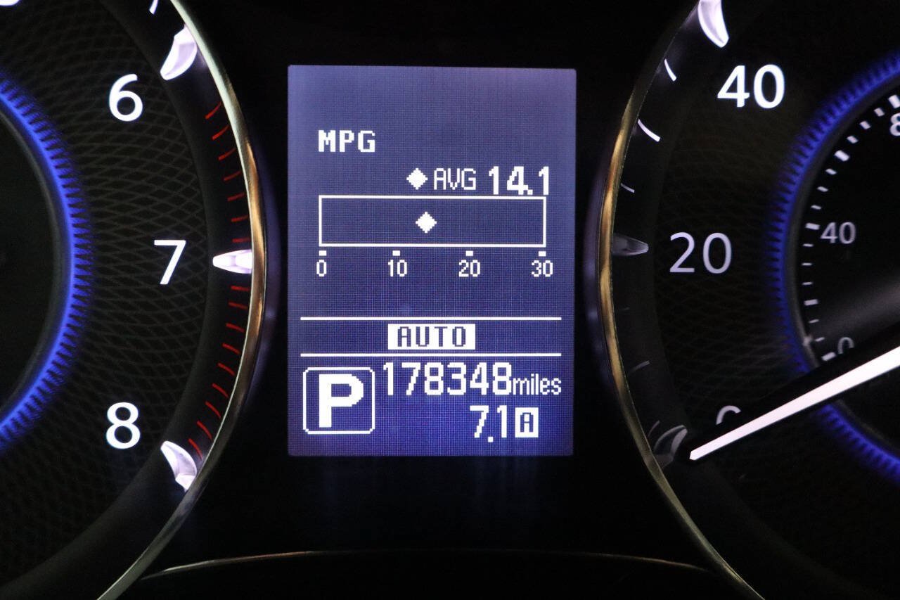 Used 2017 INFINITI QX80 Limited AWD/4WD image 18