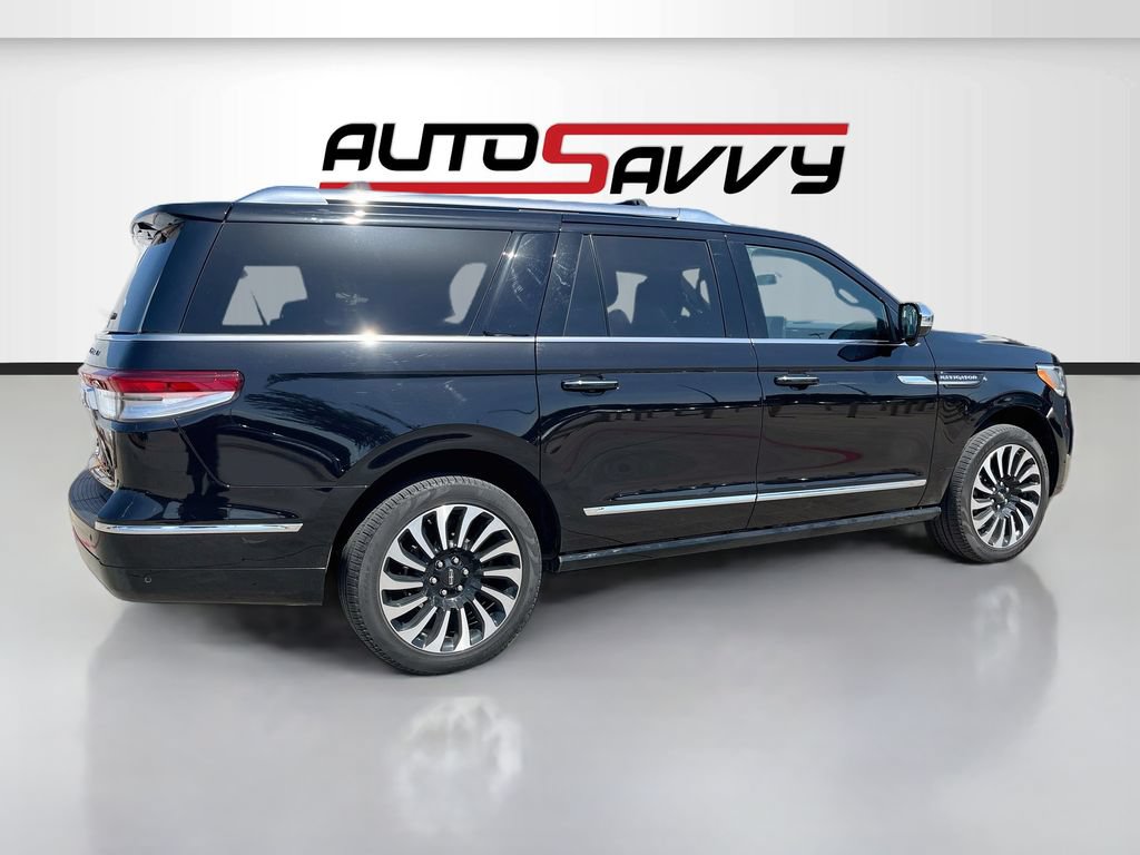 Used 2024 Lincoln Navigator L Black Label AWD/4WD image 7