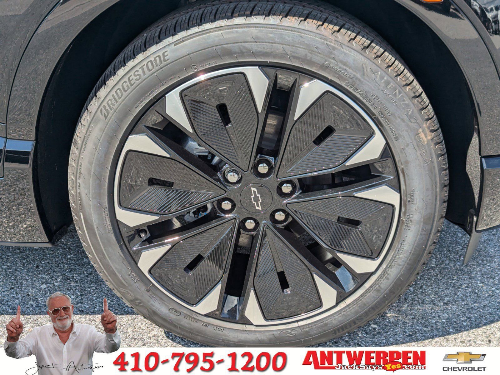 New 2024 Chevrolet Blazer EV RS image 9