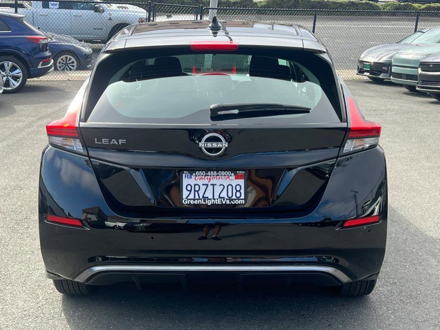 Used 2025 Nissan Leaf S image 6