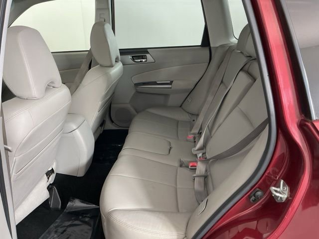 Used 2011 Subaru Forester 2.5X Limited AWD/4WD image 23