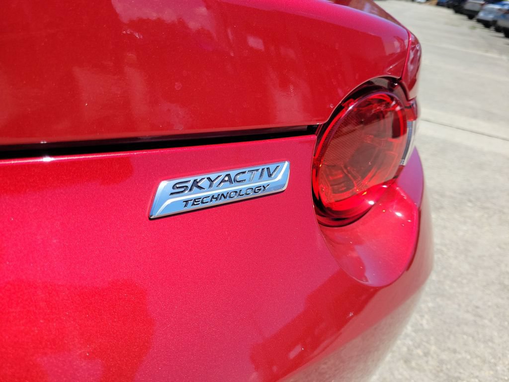 Used 2017 MAZDA MX-5 Miata Grand Touring RWD image 11