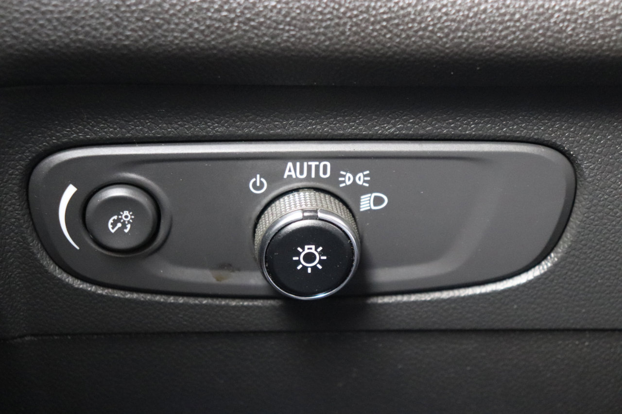 Used 2023 Buick Envision Preferred image 43