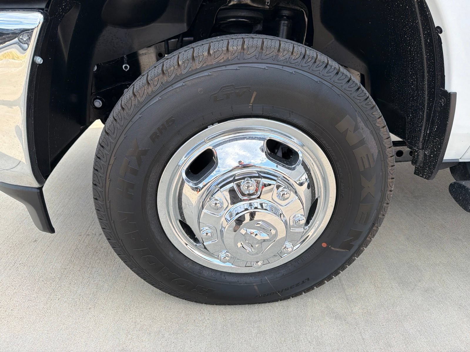 New 2027 RAM 3500 Tradesman AWD/4WD image 12