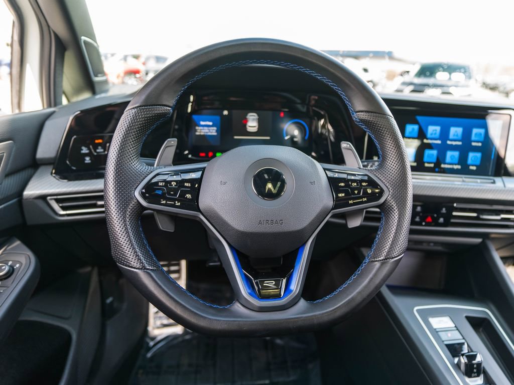 Used 2022 Volkswagen Golf R image 23