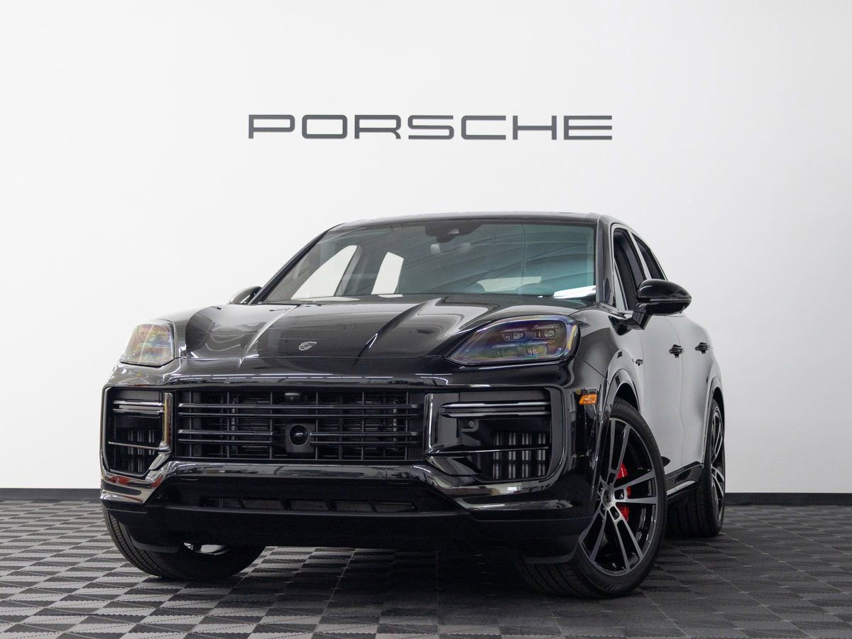 New 2025 Porsche Cayenne Turbo image 1