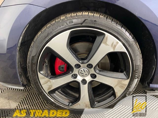 Used 2015 Volkswagen Golf 4-Door FWD image 27