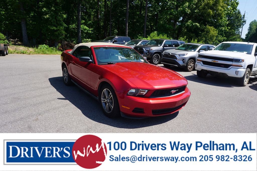 Used 2010 Ford Mustang Premium RWD image 1