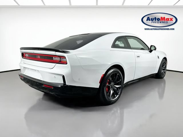 Used 2024 Dodge Charger Daytona Scat Pack w/ Plus Group AWD/4WD image 2