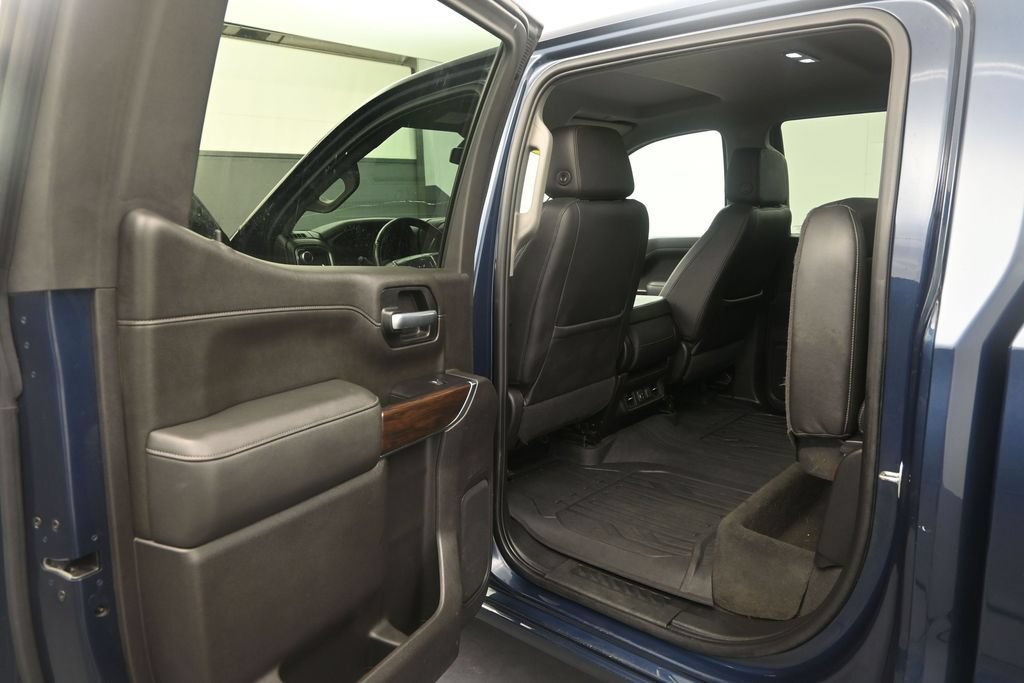 Used 2020 GMC Sierra 1500 SLT w/ Driver Alert Package I AWD/4WD image 13