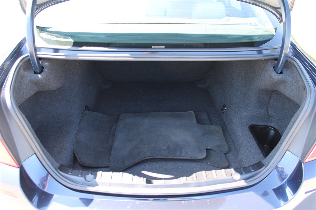 Used 2011 BMW 550i Sedan RWD image 33