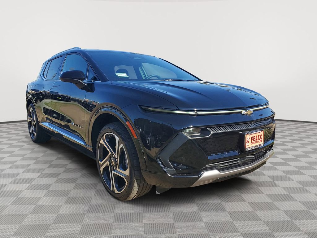 Used 2026 Chevrolet Equinox EV LT image 2