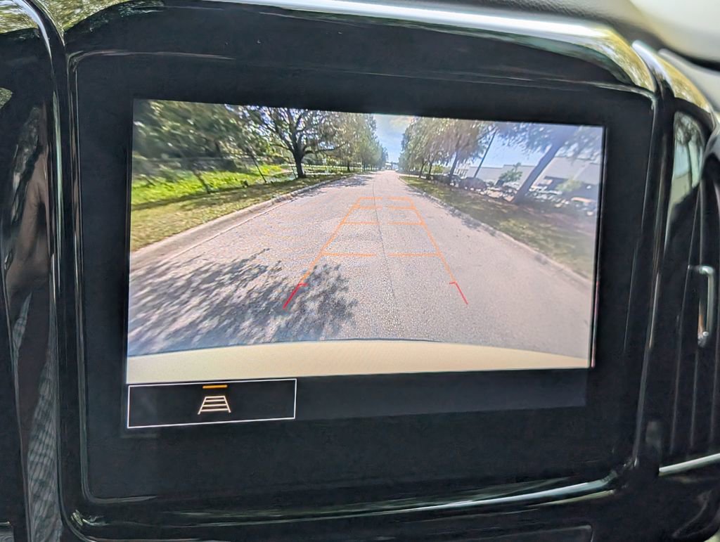 Used 2023 Chevrolet Traverse LT FWD image 34