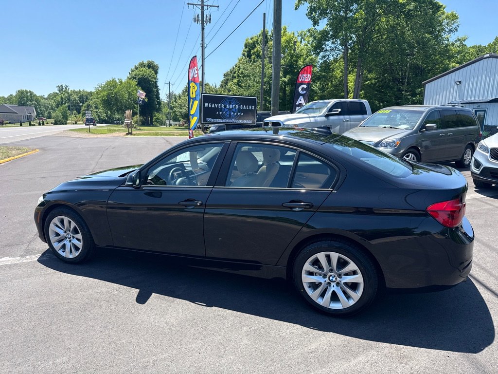 Used 2017 BMW 320i xDrive Sedan AWD/4WD image 1
