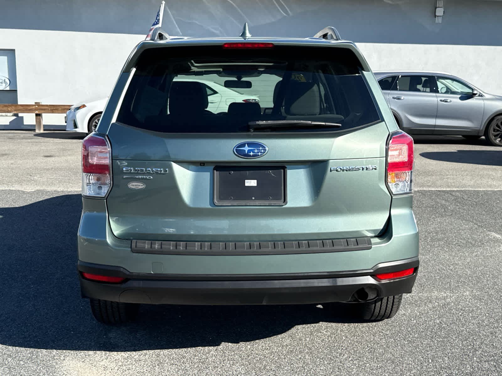Used 2018 Subaru Forester 2.5i Premium w/ All-Weather Package AWD/4WD image 6