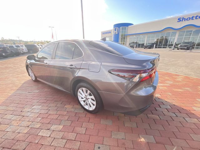 Used 2023 Toyota Camry LE FWD image 31