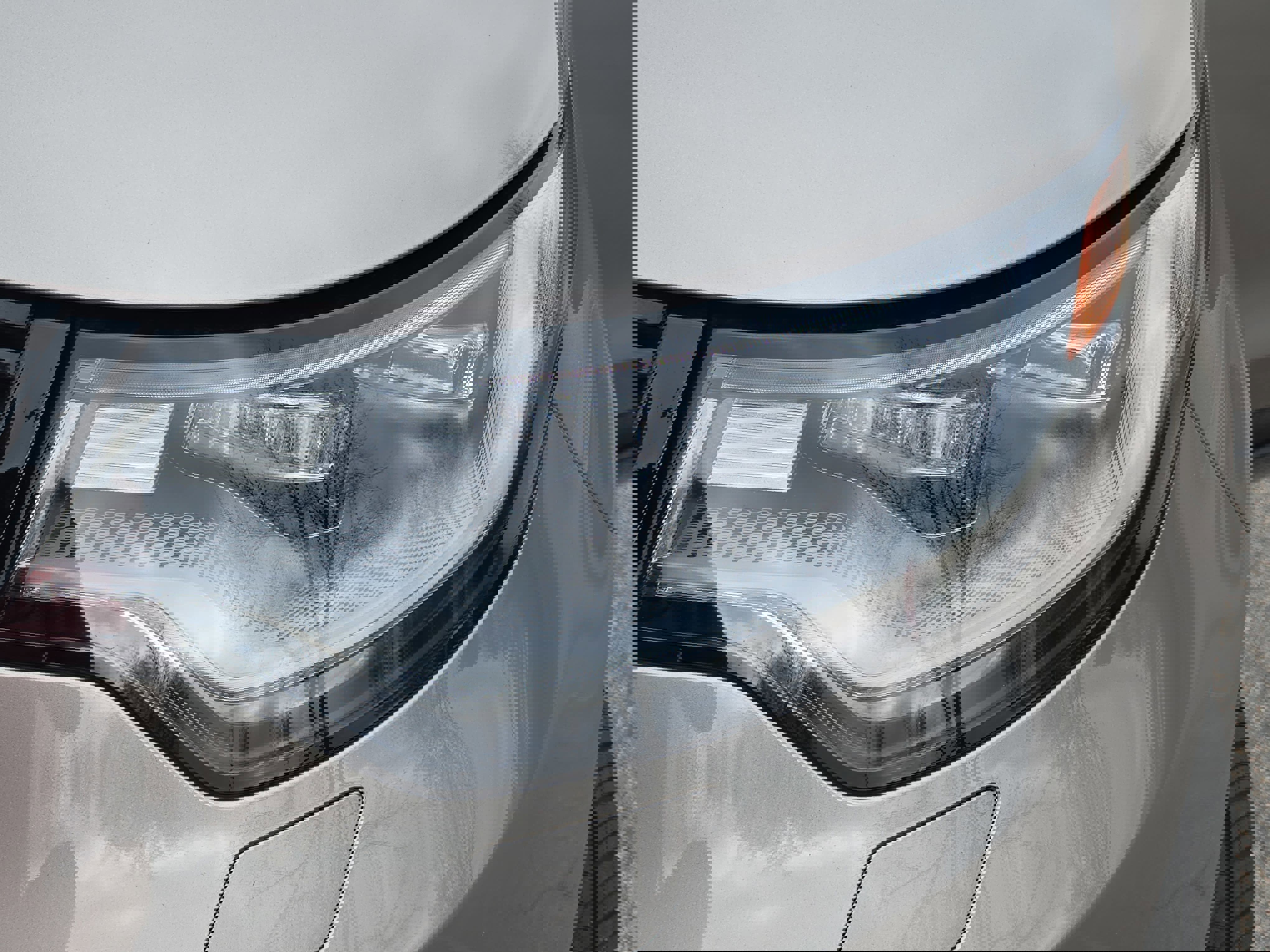 Certified 2025 Land Rover Discovery Dynamic SE image 33