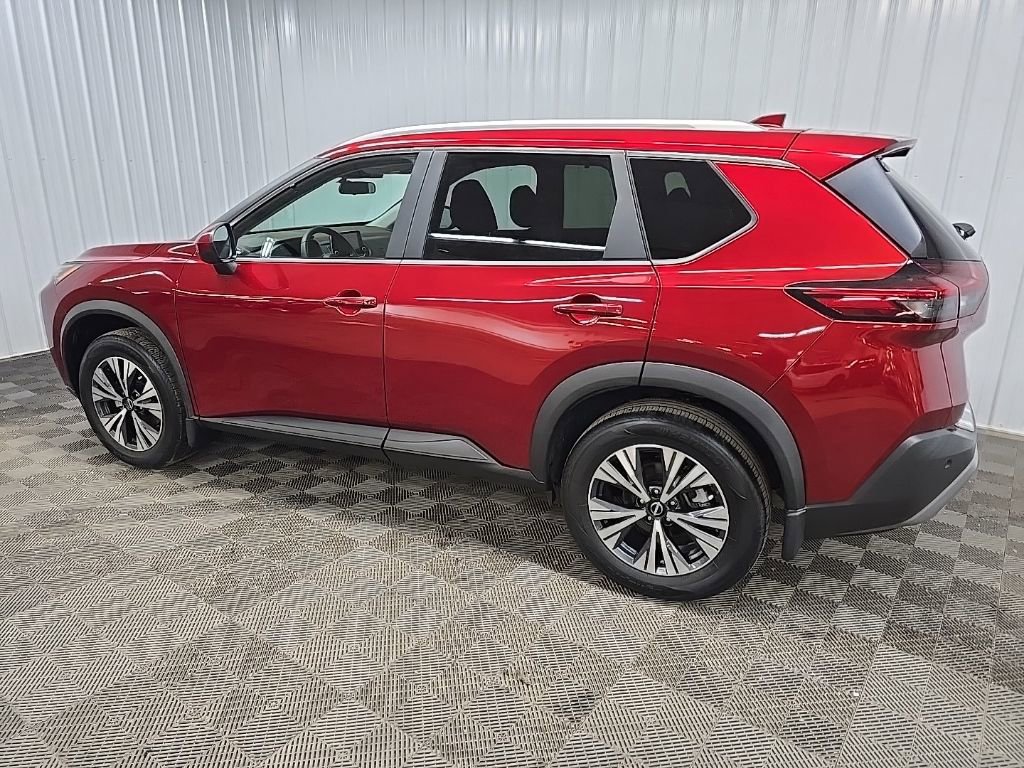 Used 2023 Nissan Rogue SV w/ SV Premium B Package image 4