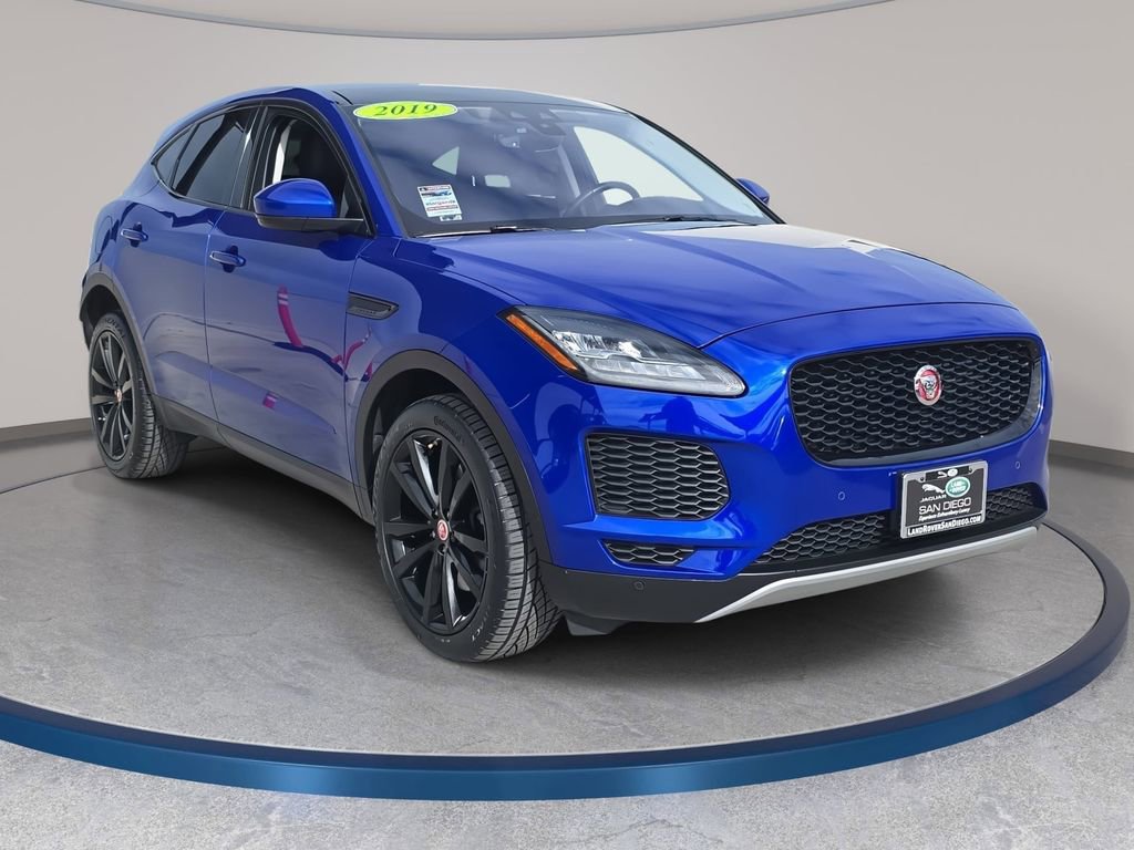 Used 2019 Jaguar E-PACE SE image 4