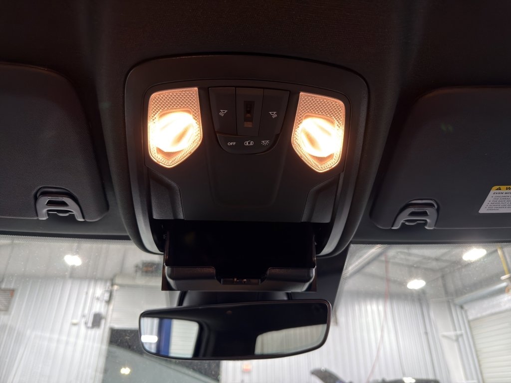 Used 2024 RAM 5500 Tradesman w/ Safety Group image 27