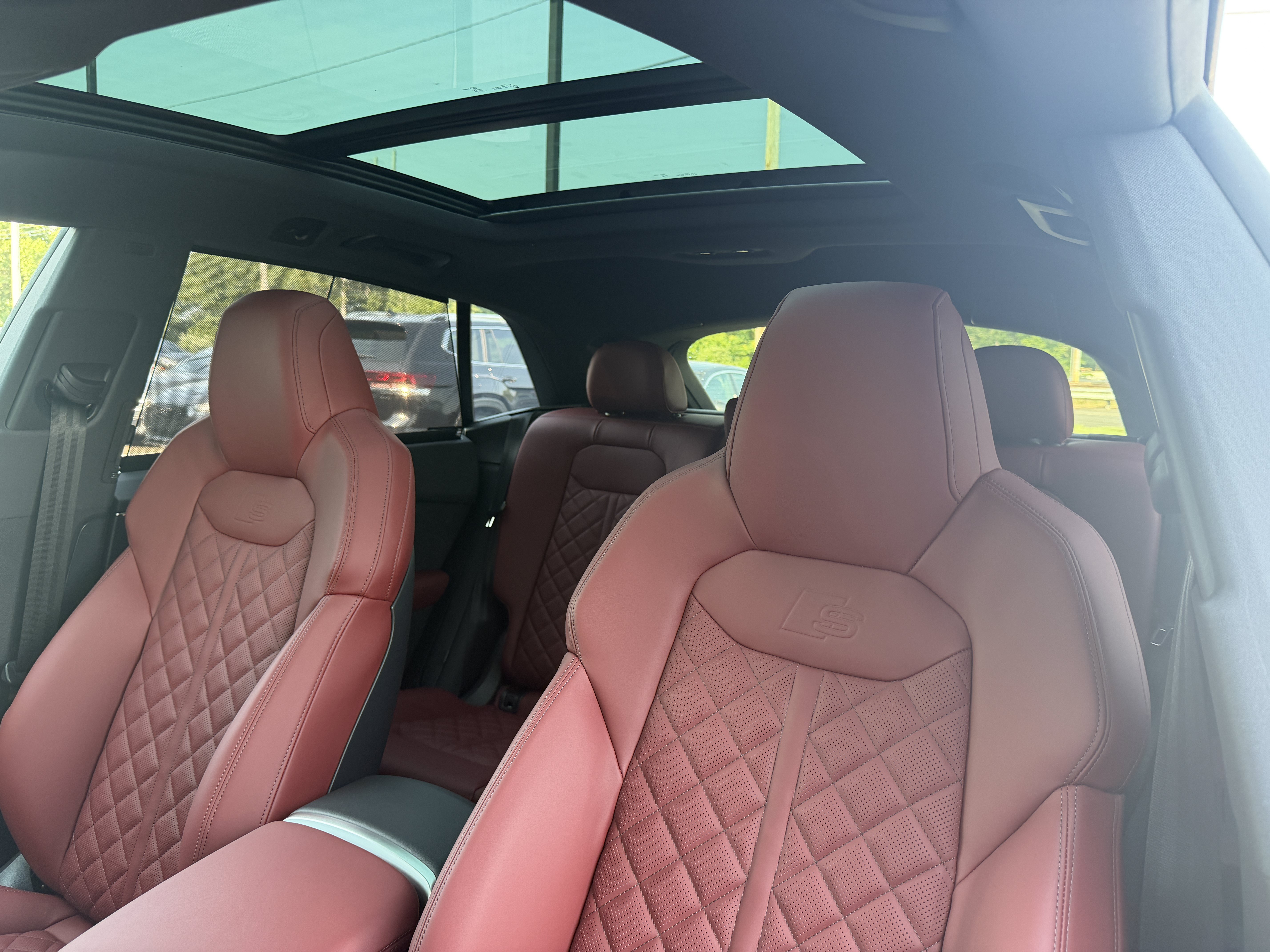 New 2026 Audi SQ8 Premium Plus AWD/4WD image 12