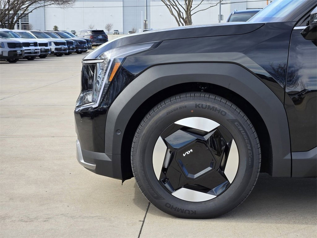 New 2026 Kia EV9 Wind image 5