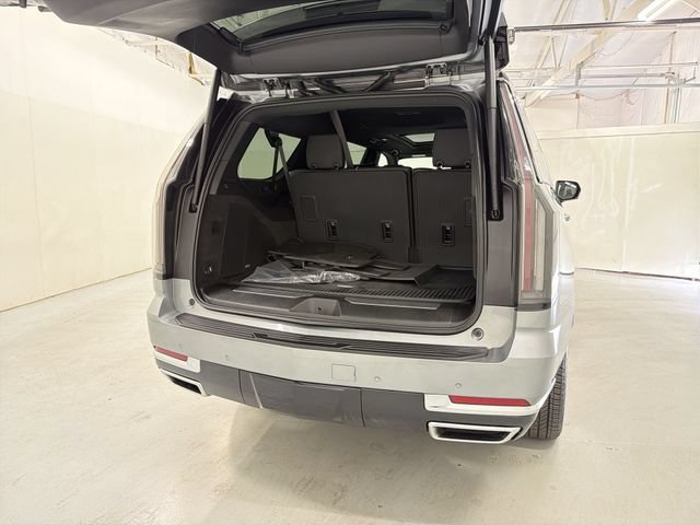 Certified 2025 Cadillac Escalade ESV Premium Luxury AWD/4WD image 27