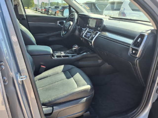 Used 2022 Kia Sorento S FWD image 20