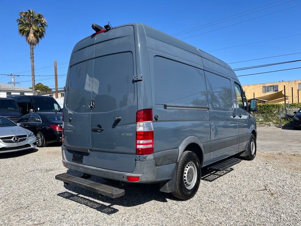 Used 2018 Mercedes-Benz Sprinter 2500 image 9