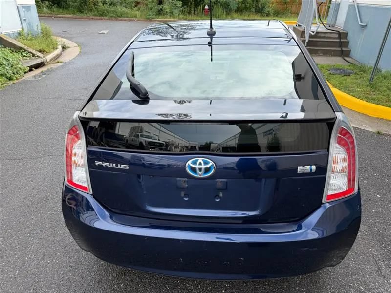 Used 2015 Toyota Prius Persona Series FWD image 14