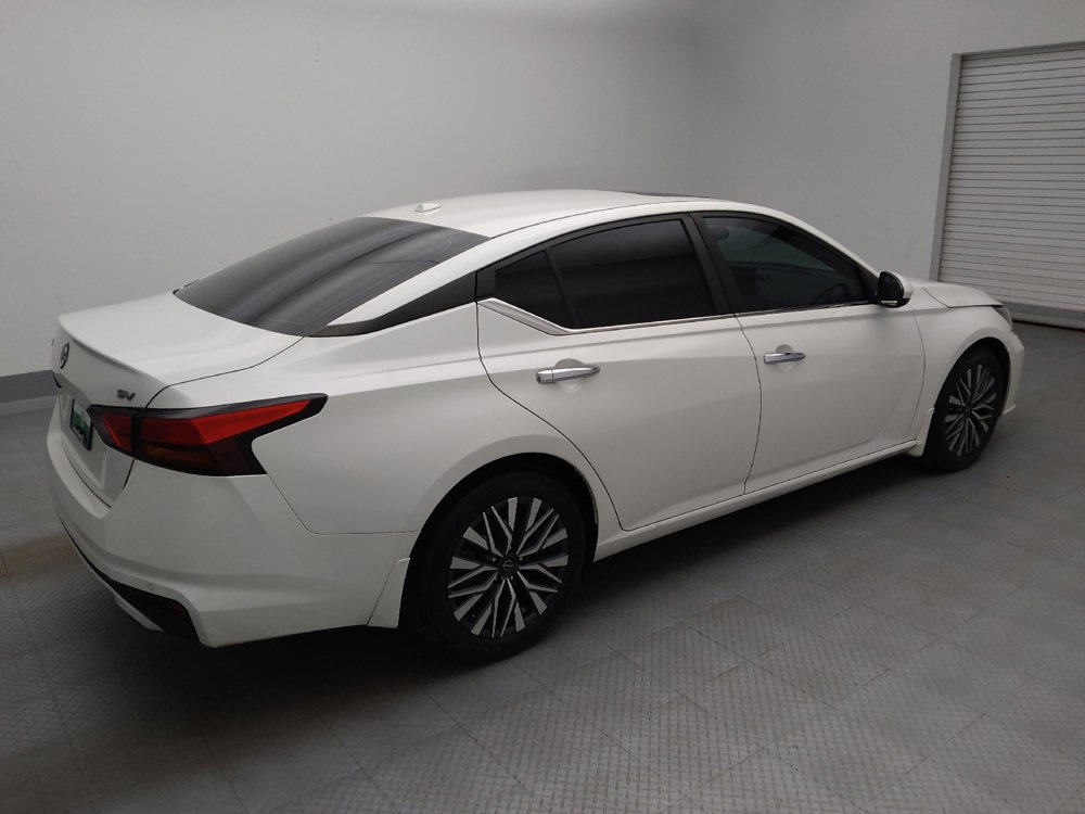 Used 2024 Nissan Altima 2.5 SV w/ SV Premium Package FWD image 10