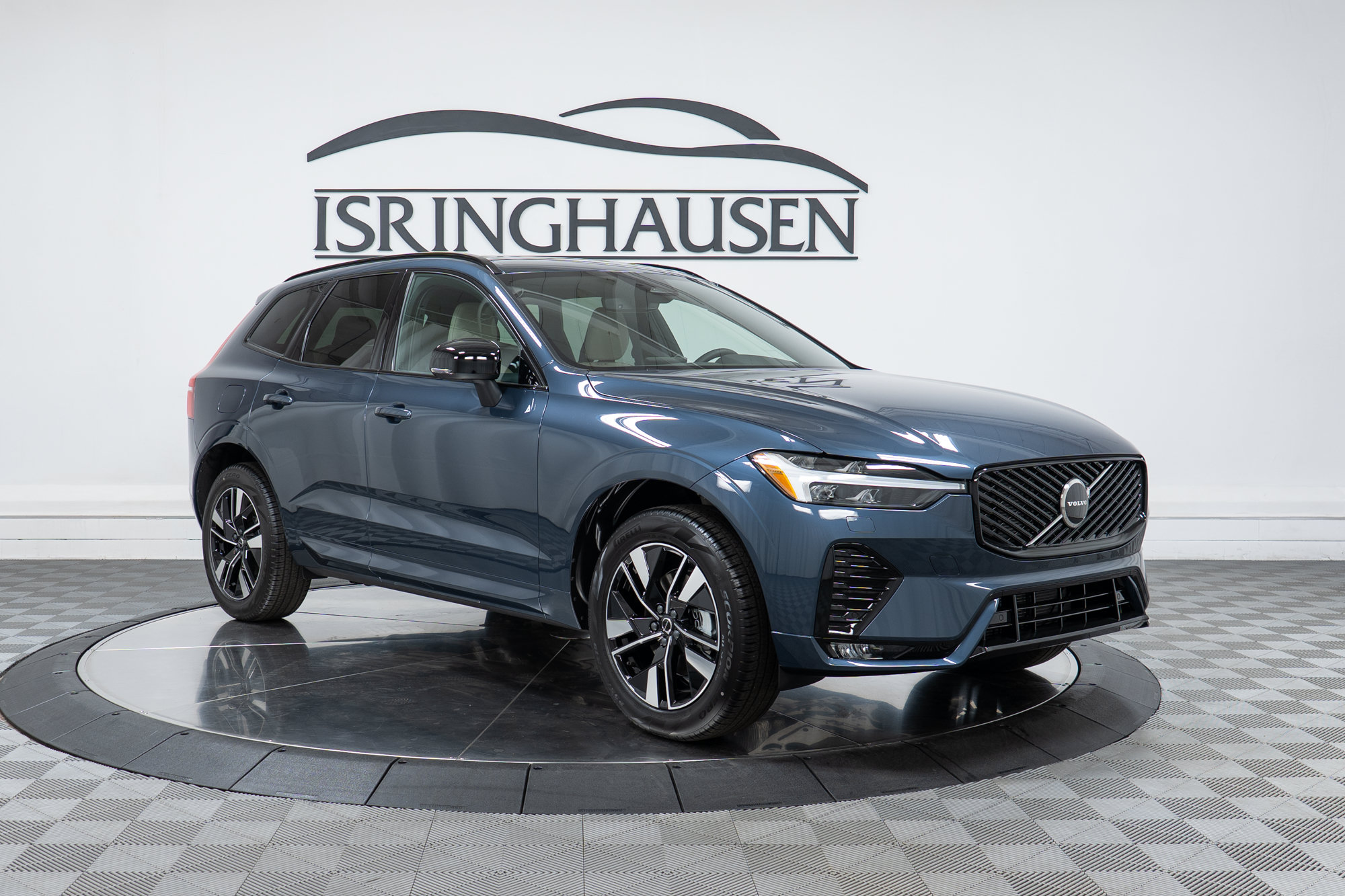 New 2027 Volvo XC60 B5 Core AWD/4WD image 3