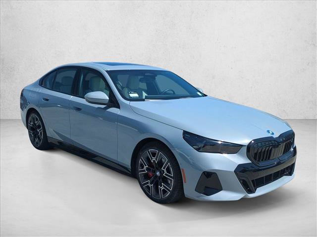 Certified 2026 BMW i5 eDrive40 w/ M Sport Package RWD image 3