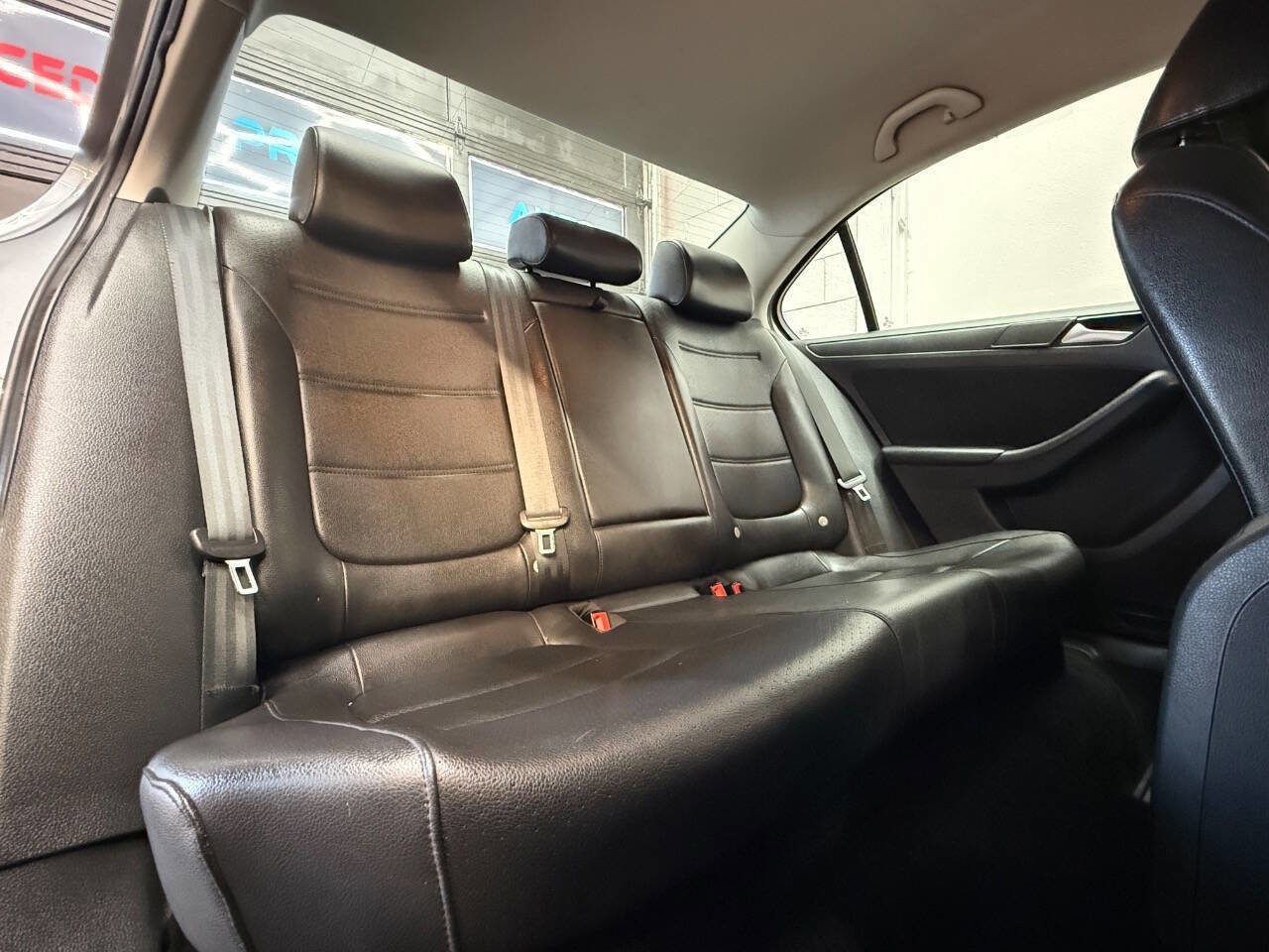 Used 2014 Volkswagen Jetta SE FWD image 8