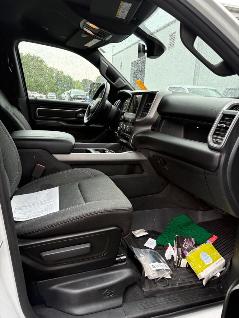 Used 2020 RAM 1500 Big Horn AWD/4WD image 23