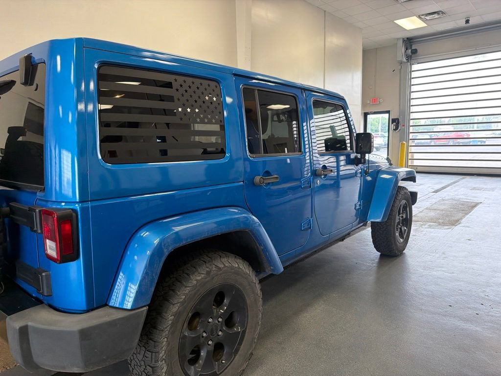 Used 2015 Jeep Wrangler Unlimited Sahara AWD/4WD image 7