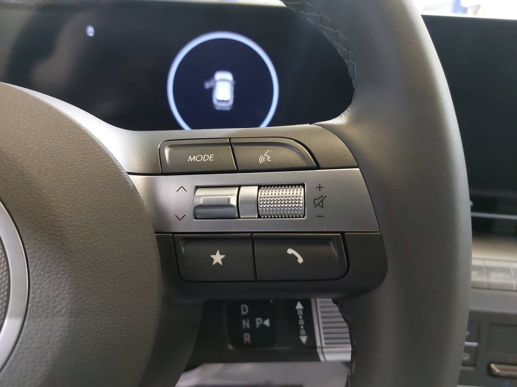 Certified 2025 Hyundai Kona SEL FWD image 17
