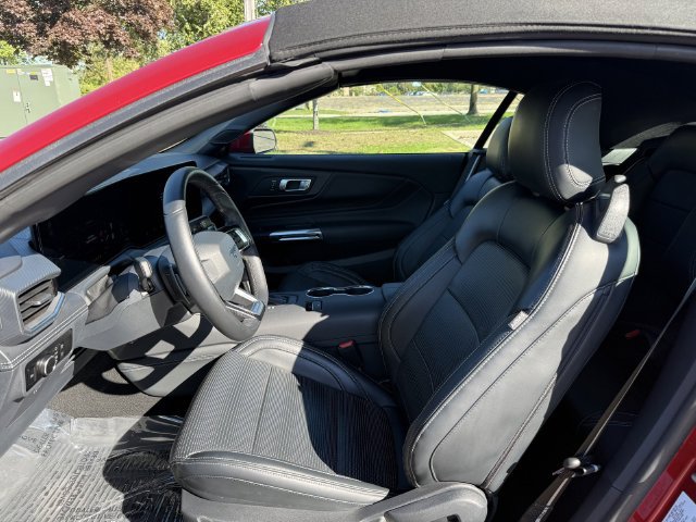 Used 2024 Ford Mustang GT Premium RWD image 7