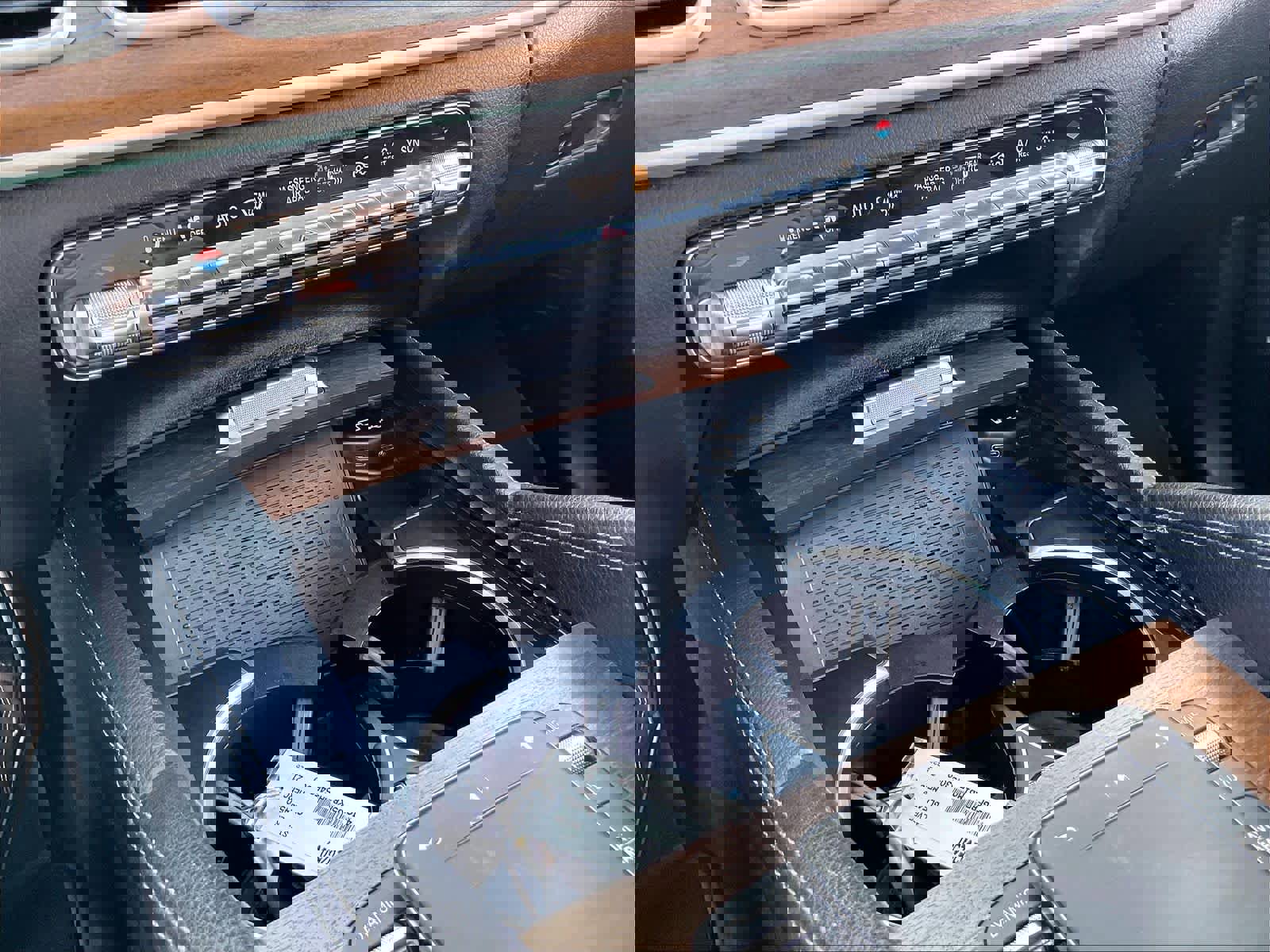 Used 2021 Mercedes-Benz GLE 450 4MATIC image 35