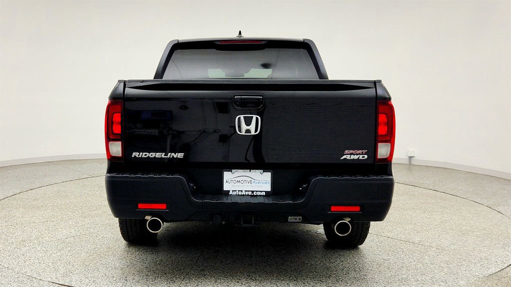 Used 2023 Honda Ridgeline Sport image 6