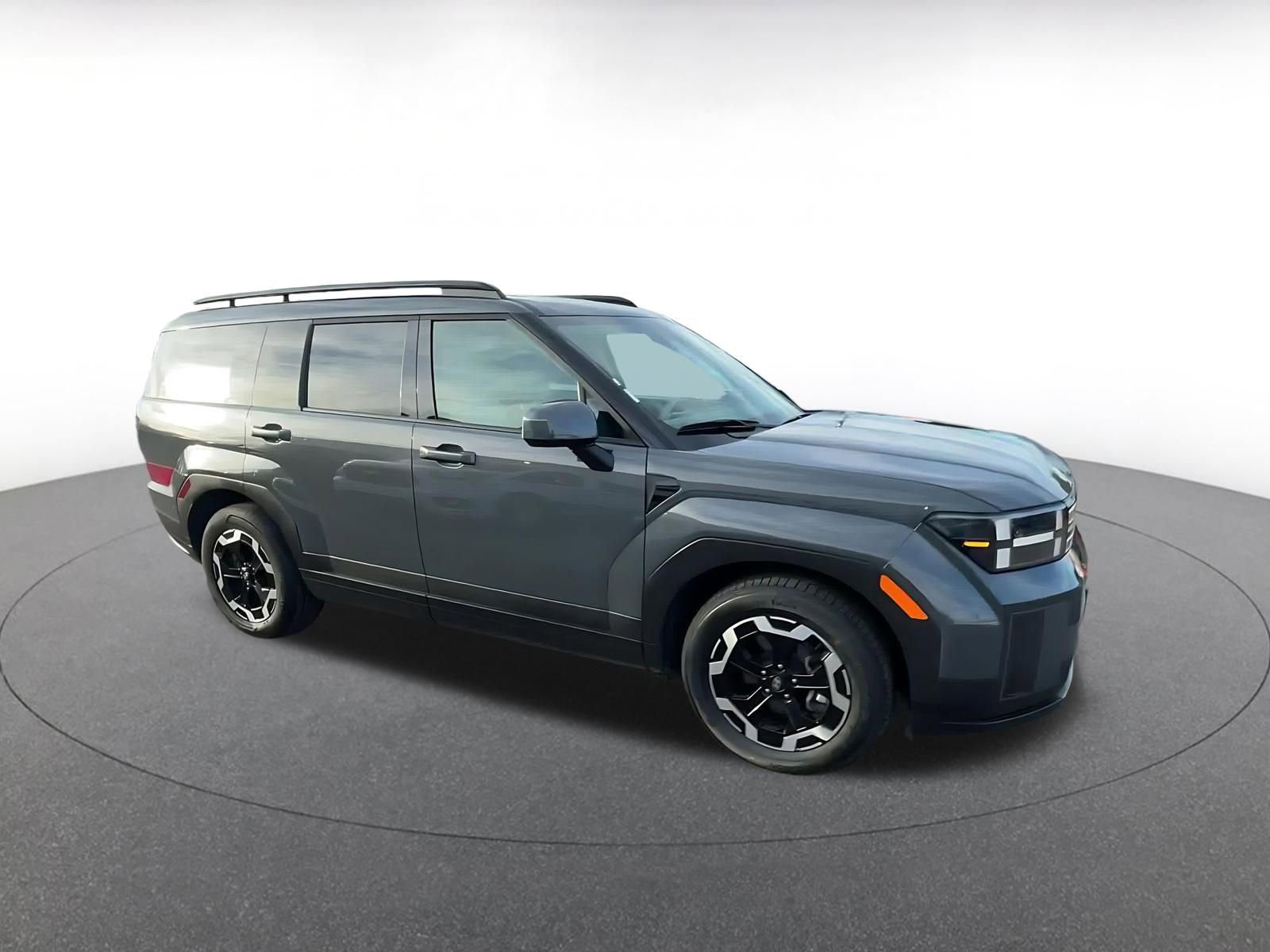 Used 2025 Hyundai Santa Fe SEL image 2