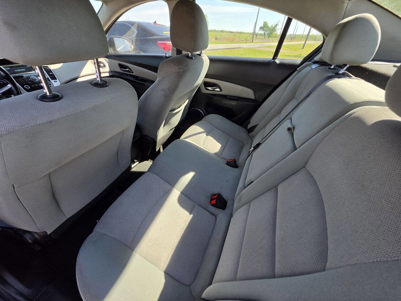Used 2014 Chevrolet Cruze LT w/ All-Star Edition image 4