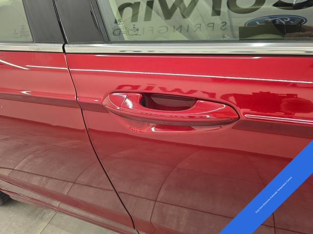 Used 2013 Ford Fusion SE FWD image 9