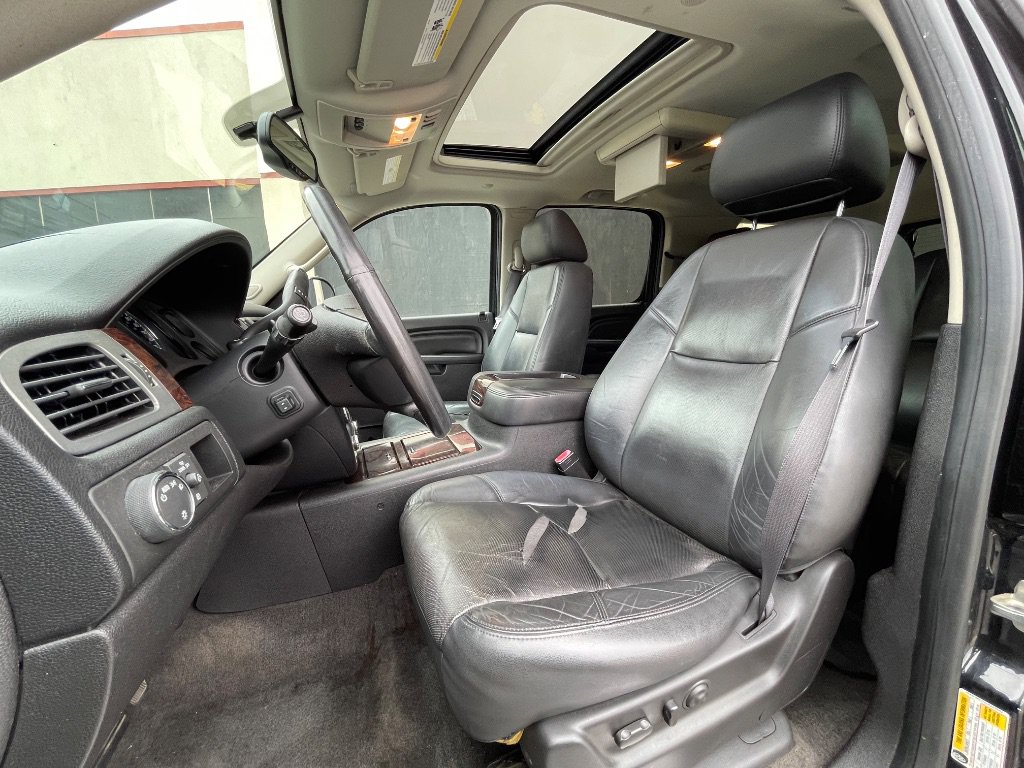 Used 2012 GMC Yukon XL Denali RWD image 46