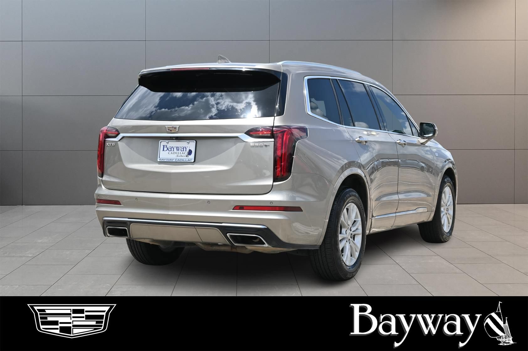 Used 2022 Cadillac XT6 Luxury FWD image 6