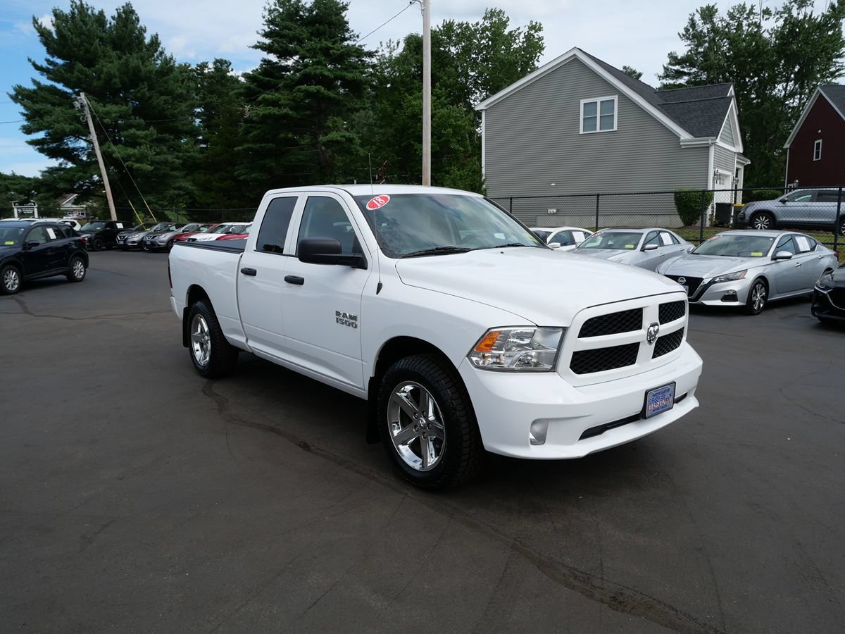 Used 2018 RAM 1500 Express w/ Express Value Package AWD/4WD image 2