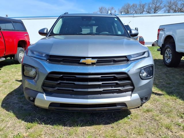 Used 2023 Chevrolet TrailBlazer LT FWD image 2