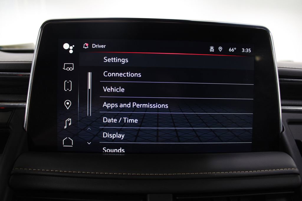 Used 2023 GMC Yukon XL SLT image 52