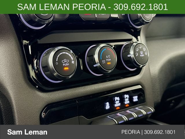 New 2026 RAM 1500 Express AWD/4WD image 15