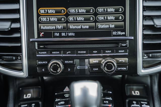 Used 2016 Porsche Cayenne image 23